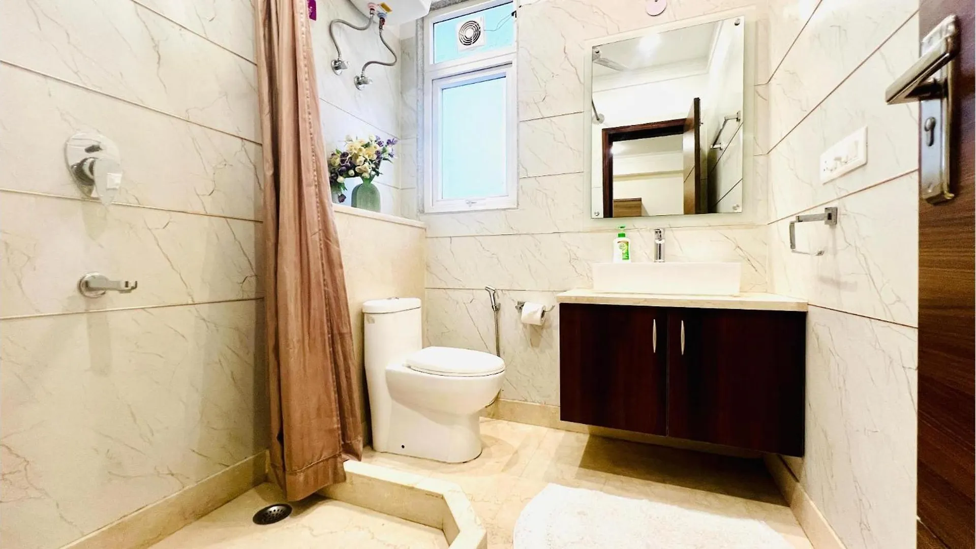 Olive Service Apartments - Golf Course Road Gurgáon India