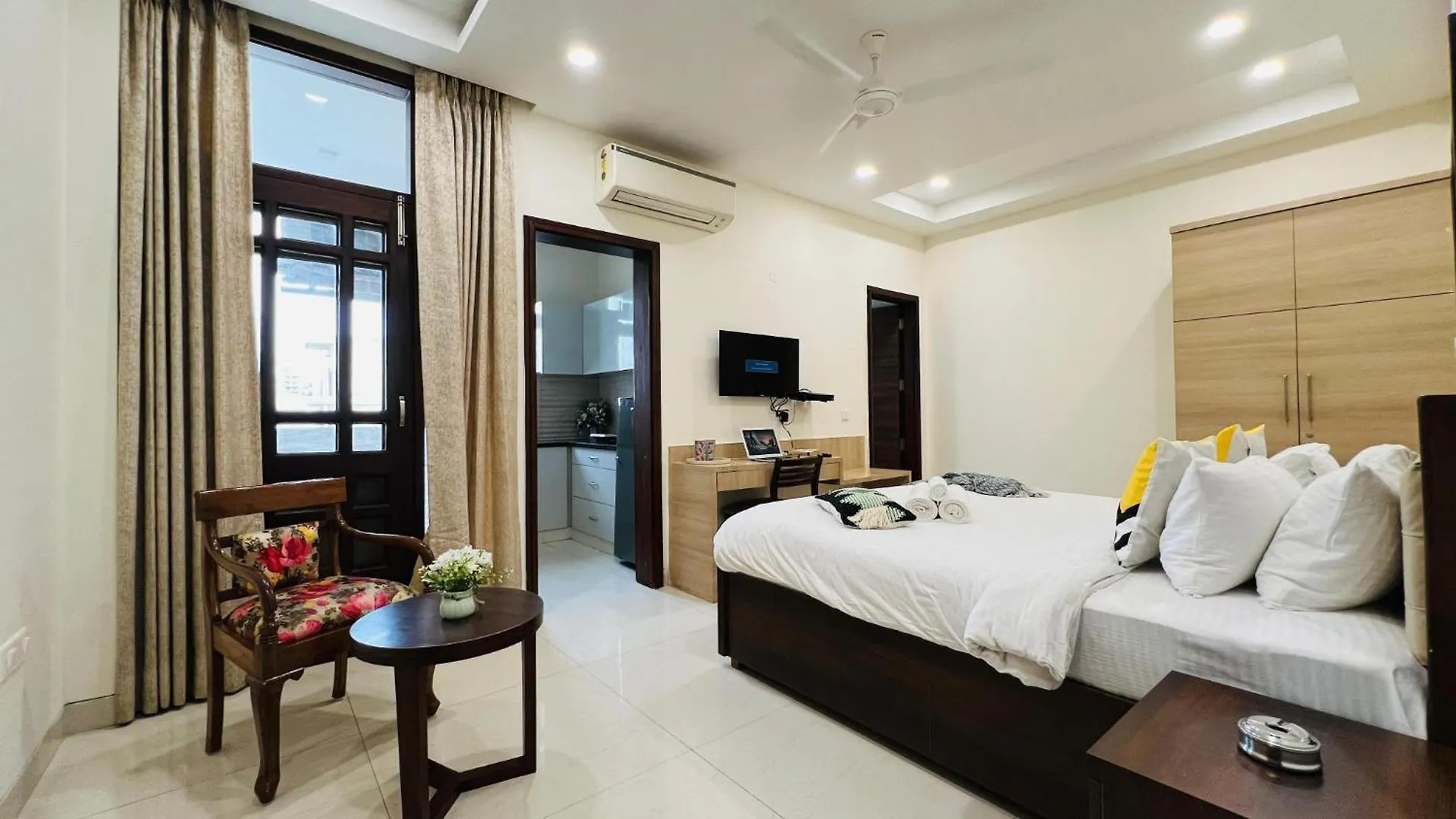 Olive Service Apartments - Golf Course Road Ινδία
